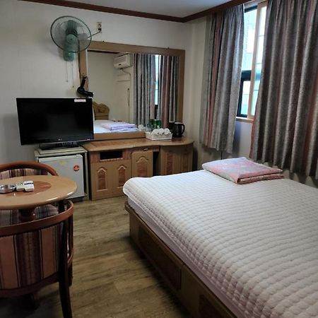 Daeho Motel Busan Exterior photo